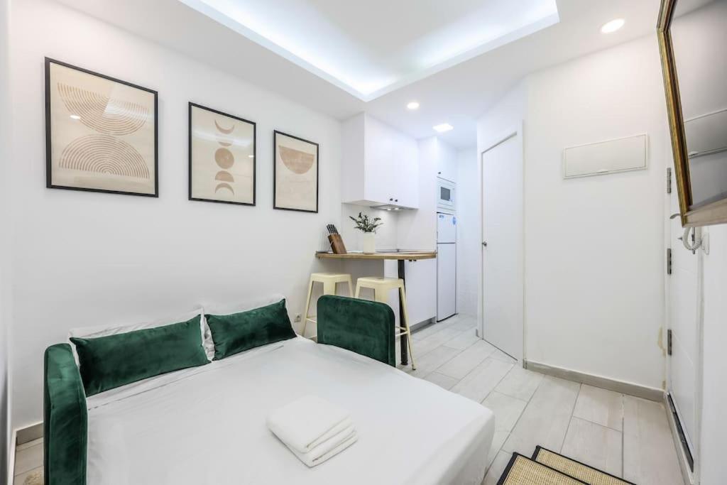 Luxe Apartment In Tetuan Madrid Exterior photo