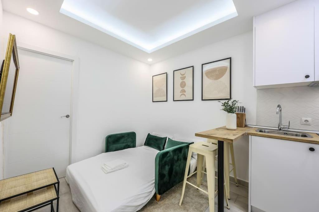 Luxe Apartment In Tetuan Madrid Exterior photo